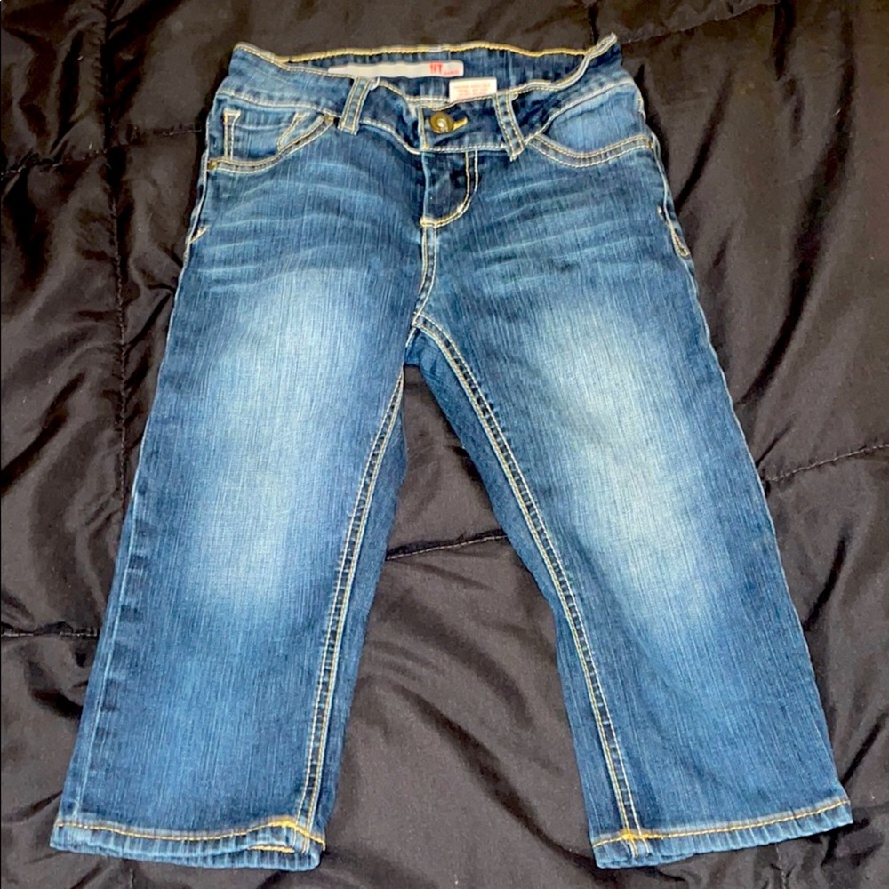 Capri Jeans